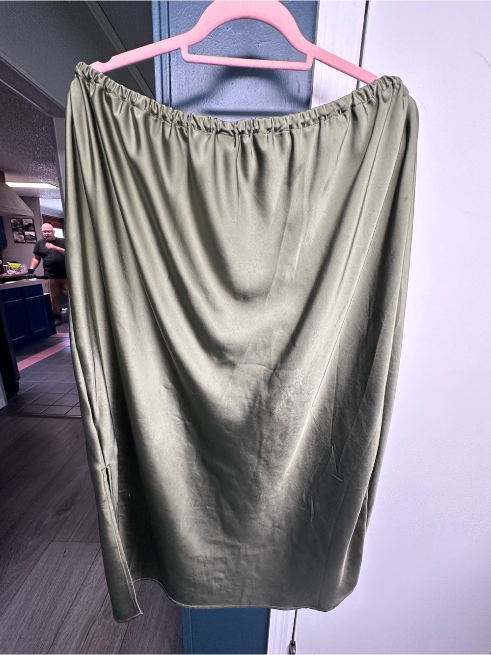 Old Navy Olive Green Men’s Pants - Picture 2 of 4